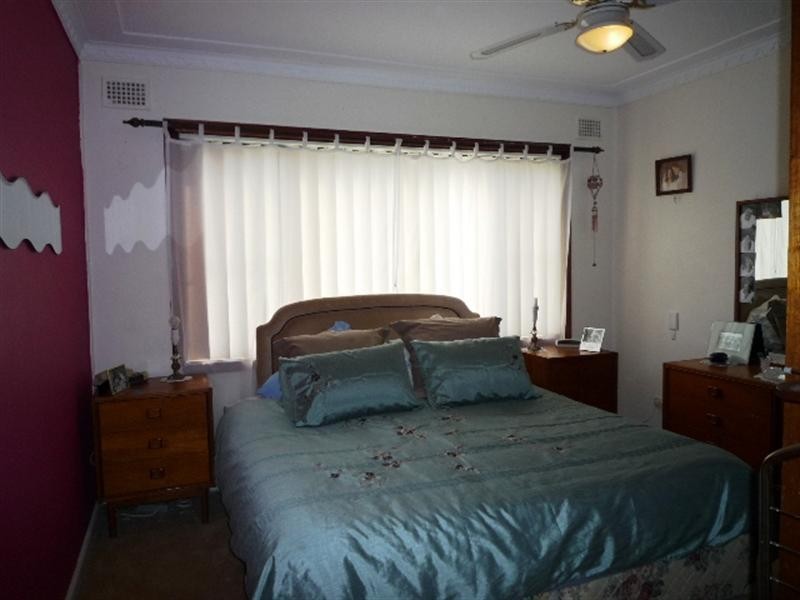 18 Thompson Street, Charlestown NSW 2290