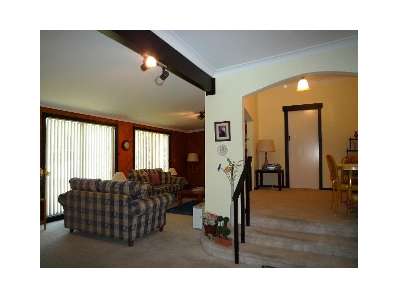 13 Ada Street, Mount Hutton NSW 2290