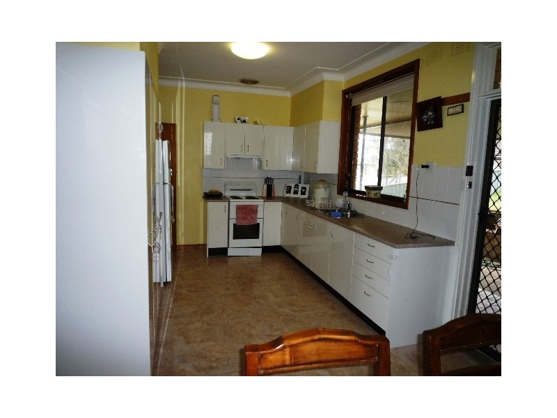 7 Lois Crescent, Cardiff NSW 2285