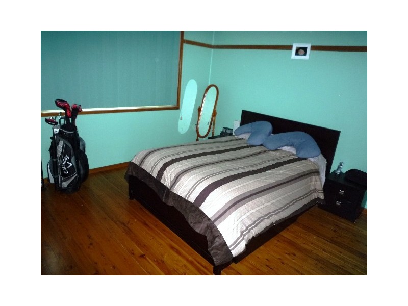 7 Lois Crescent, Cardiff NSW 2285