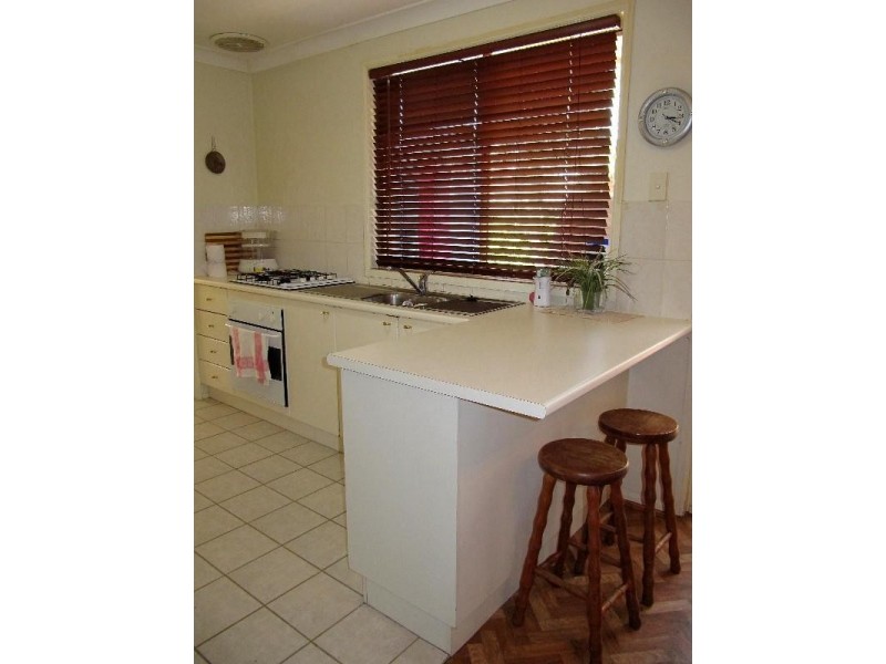 20 Blue Gum Court, Mount Hutton NSW 2290