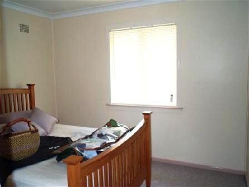 4 Carbeen Street, Gateshead NSW 2290