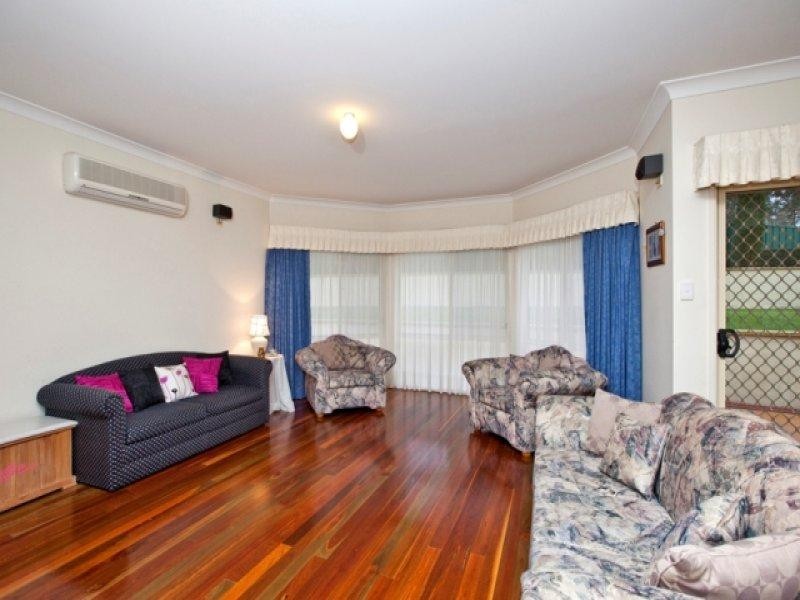 24 Seafarer Close, Belmont NSW 2280