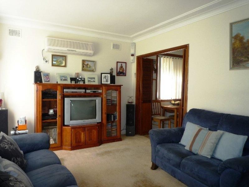 18 Thompson Street, Charlestown NSW 2290