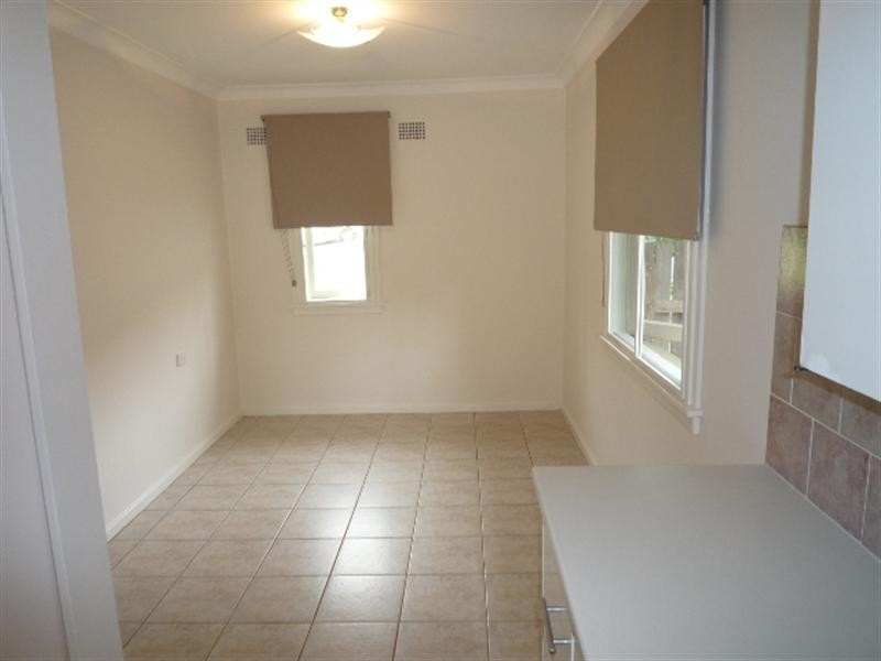 4 Carbeen Street, Gateshead NSW 2290