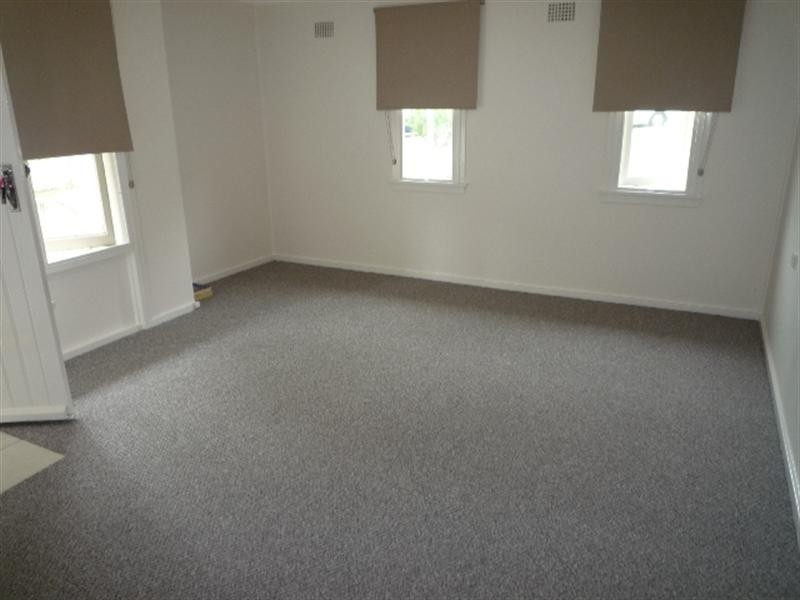 4 Carbeen Street, Gateshead NSW 2290