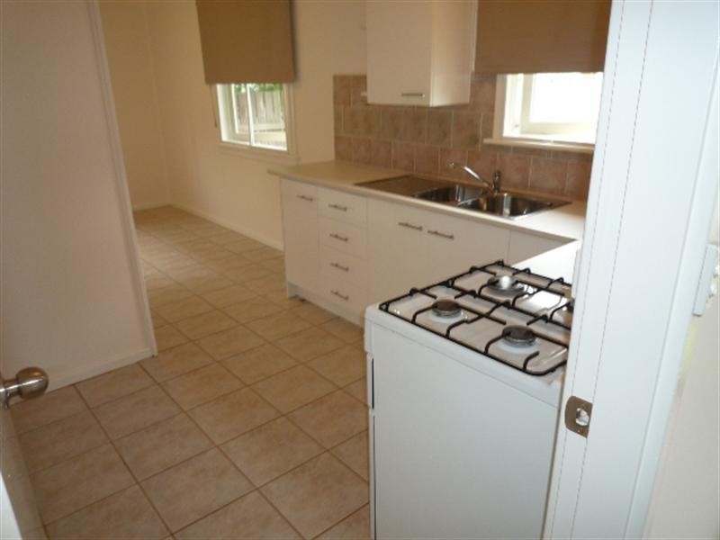 4 Carbeen Street, Gateshead NSW 2290