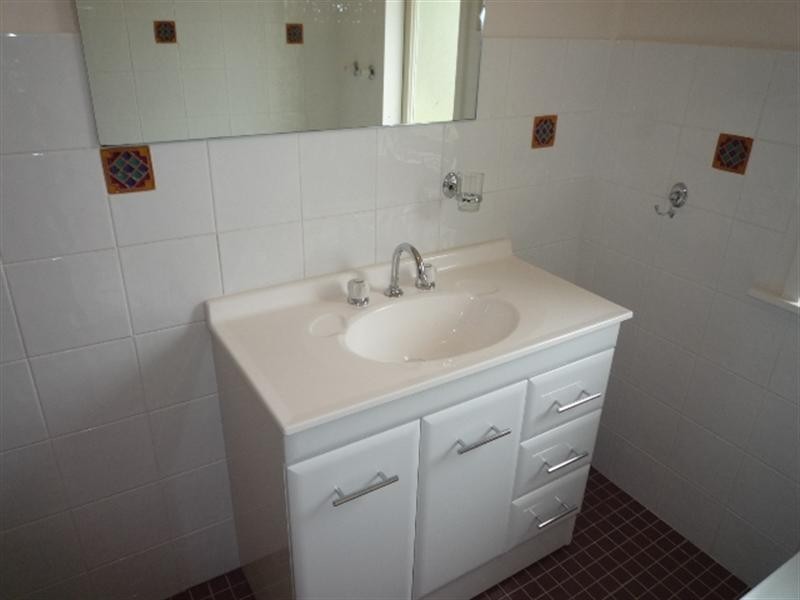 4 Carbeen Street, Gateshead NSW 2290