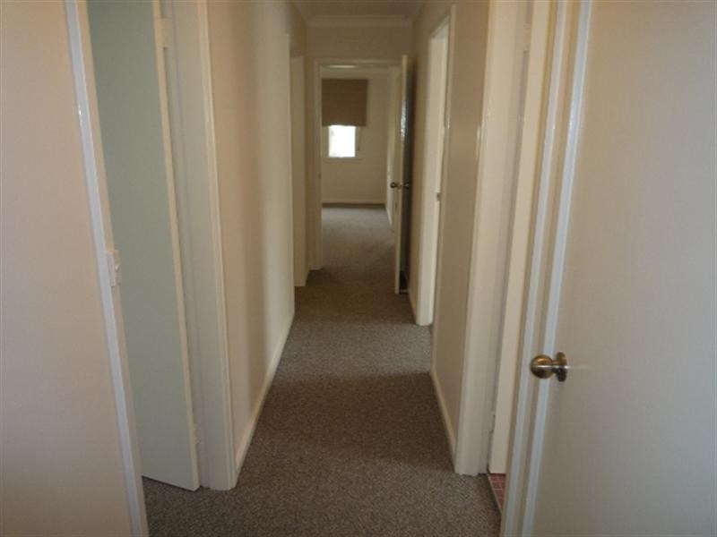 4 Carbeen Street, Gateshead NSW 2290