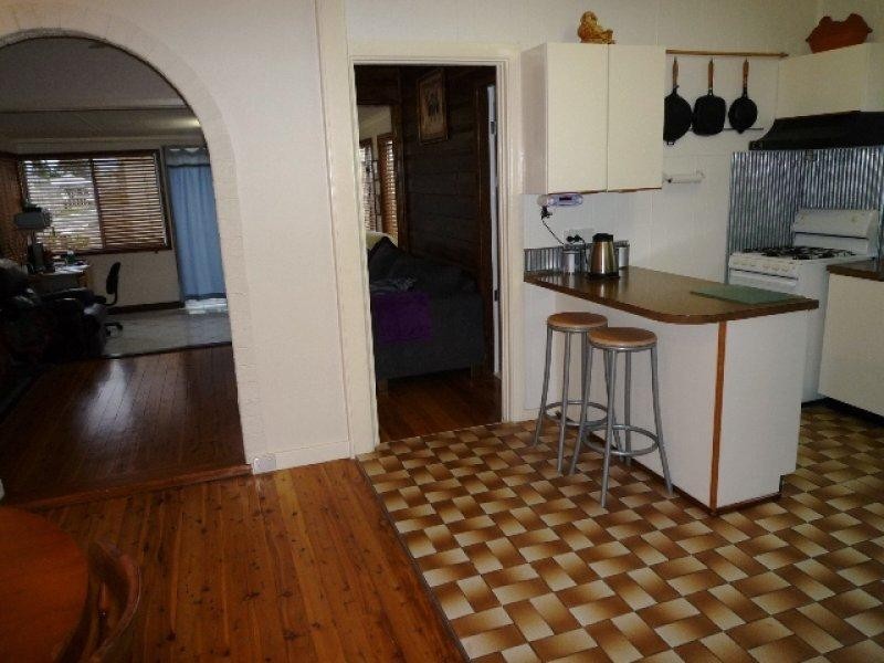 186 Turton Road, Waratah NSW 2298