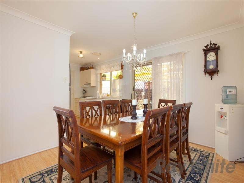 20 Blue Gum Court, Mount Hutton NSW 2290