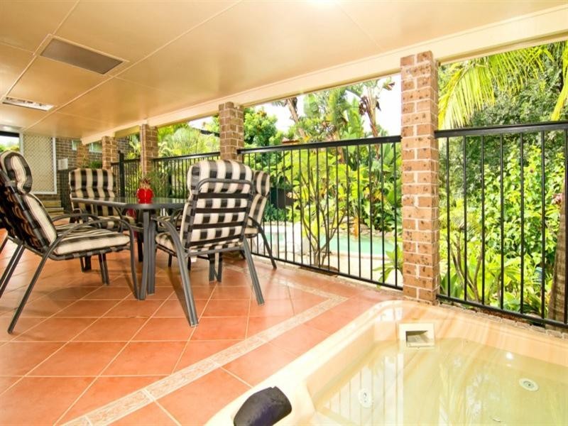 7 Blaxland Road, Macquarie Hills NSW 2285