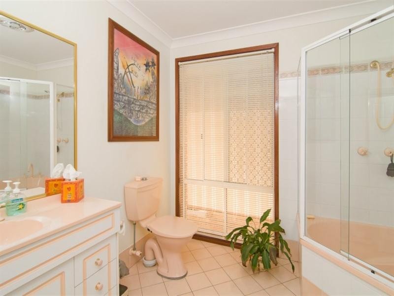 7 Blaxland Road, Macquarie Hills NSW 2285