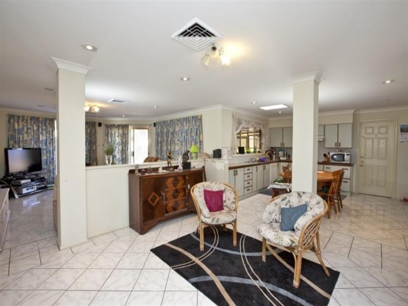 47 Angophora Drive, Warabrook NSW 2304