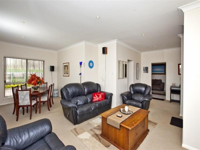 101 East Street, Warners Bay NSW 2282