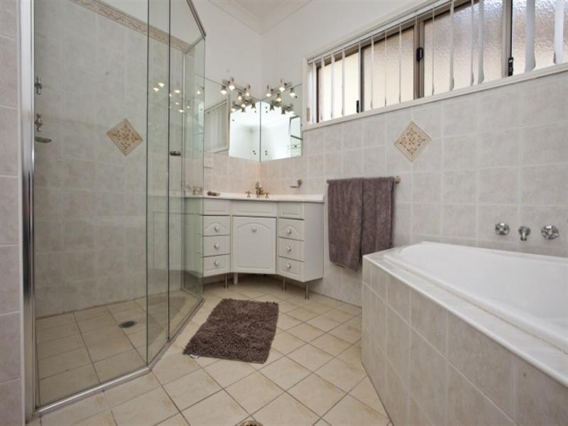 101 East Street, Warners Bay NSW 2282