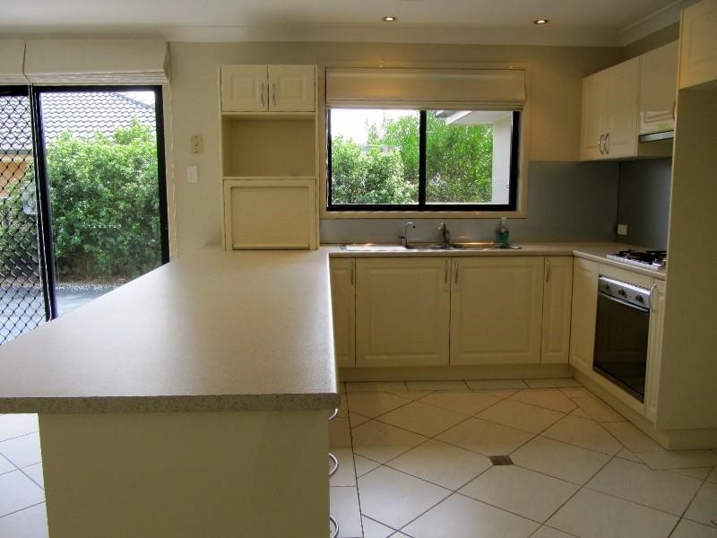 24 Whistler Parade, Maryland NSW 2287