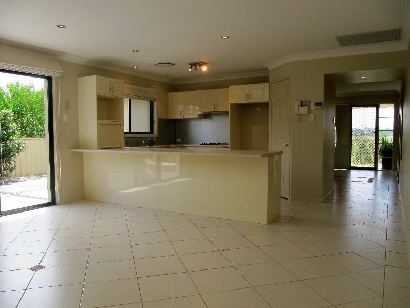 24 Whistler Parade, Maryland NSW 2287