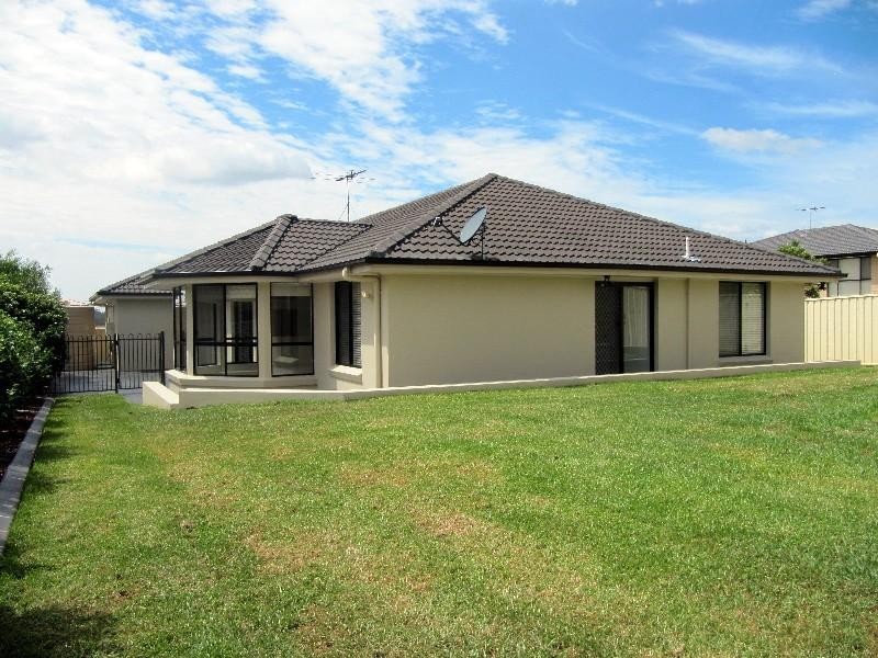 24 Whistler Parade, Maryland NSW 2287