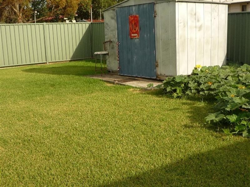 11 Cassia Crescent, Gateshead NSW 2290