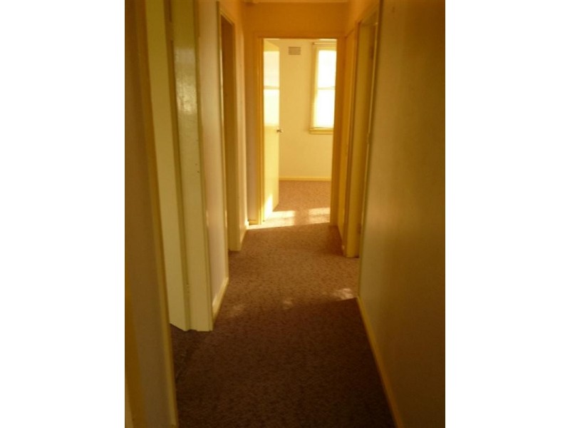 11 Cassia Crescent, Gateshead NSW 2290