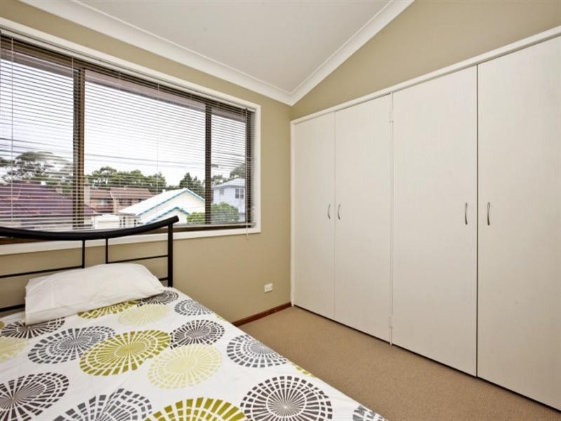 8/74 Railway Street, Merewether NSW 2291