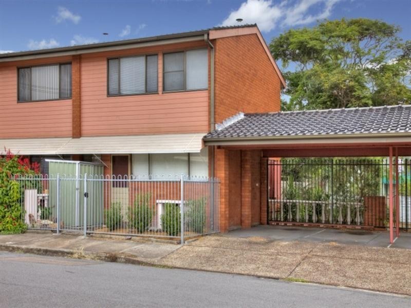 8/74 Railway Street, Merewether NSW 2291