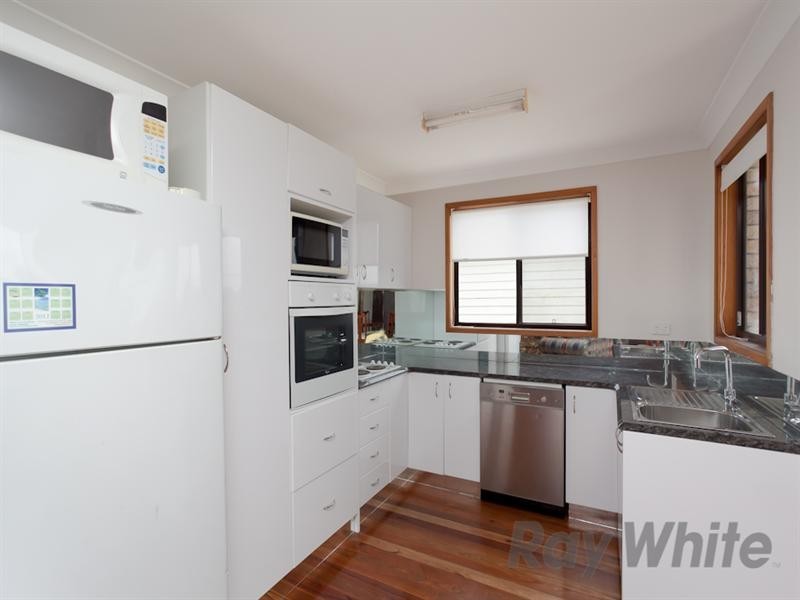 2/348 The Esplanade, Speers Point NSW 2284
