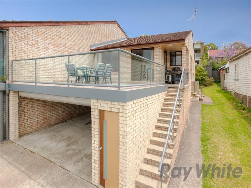 2/348 The Esplanade, Speers Point NSW 2284