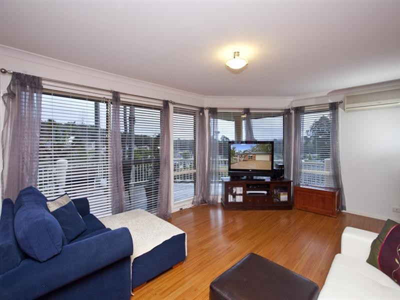 25 Woodoak Close, Tingira Heights NSW 2290