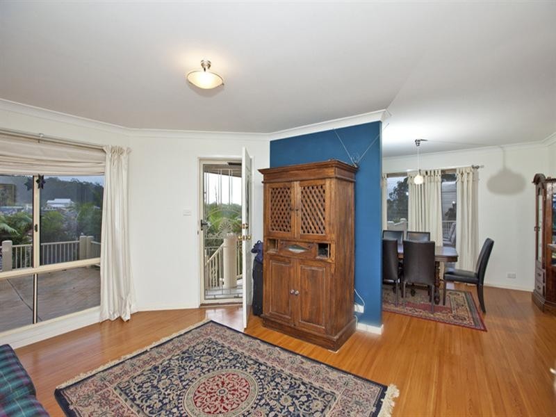 25 Woodoak Close, Tingira Heights NSW 2290