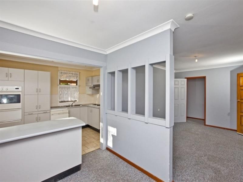 64 Coral Crescent, Gateshead NSW 2290