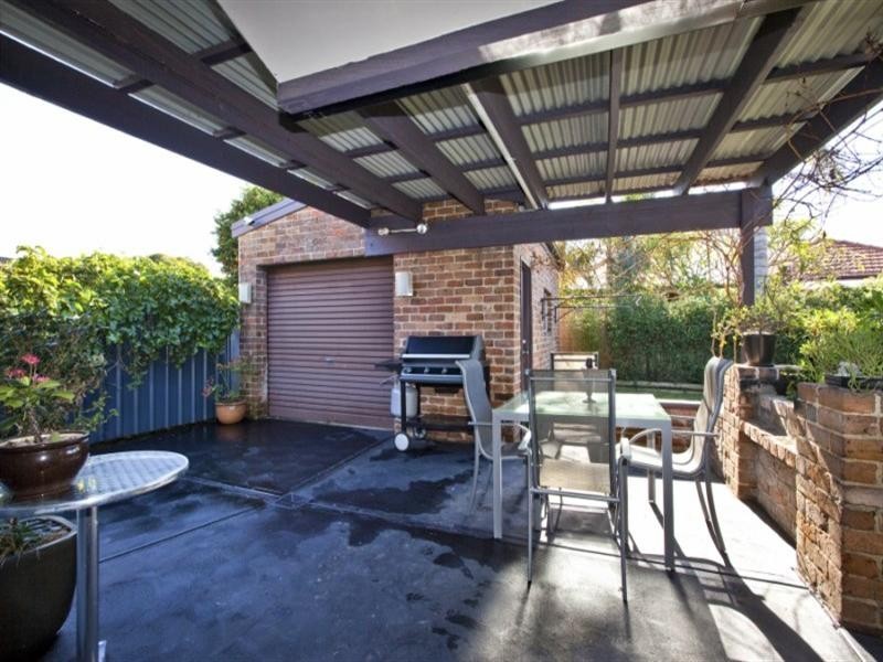 22 Nevill Street, Mayfield NSW 2304