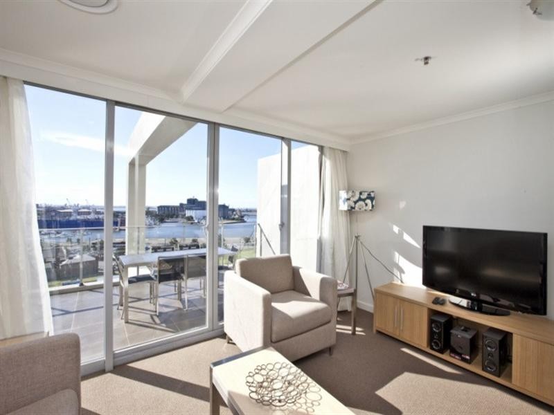 107/741 Hunter Street, Newcastle NSW 2300