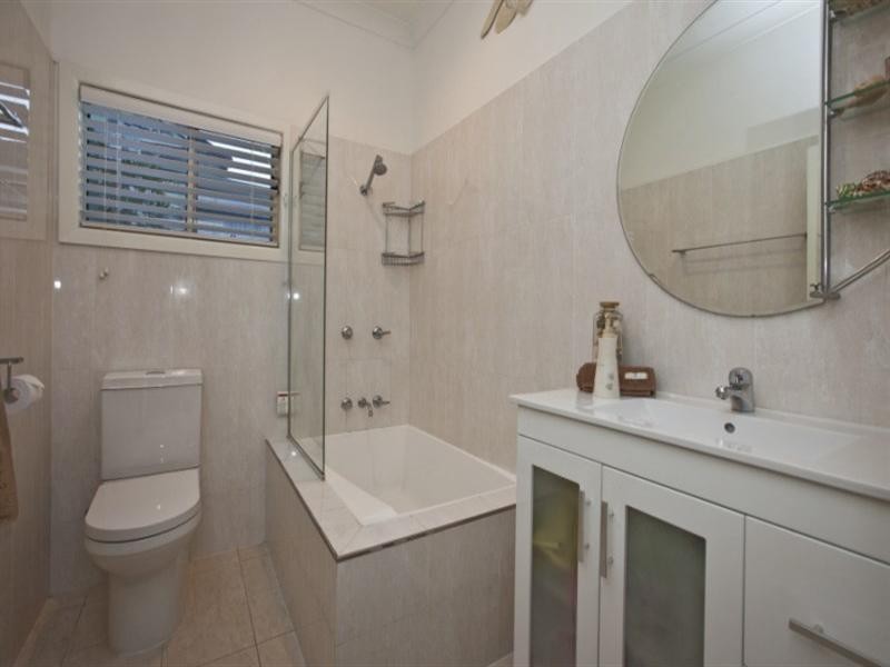 15 Lees Street, Charlestown NSW 2290