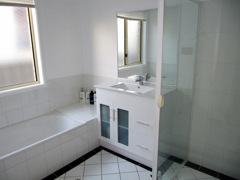 9 Bell Street, Speers Point NSW 2284