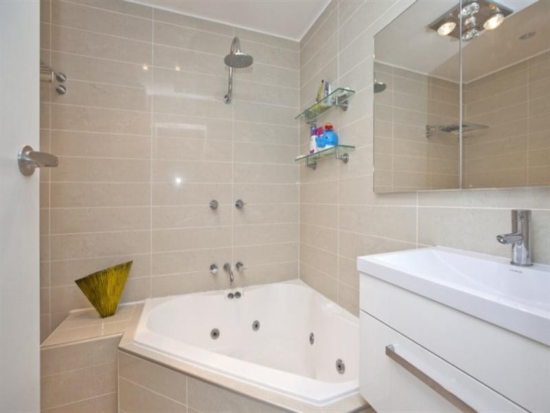 2/74 Railway Street, Merewether NSW 2291