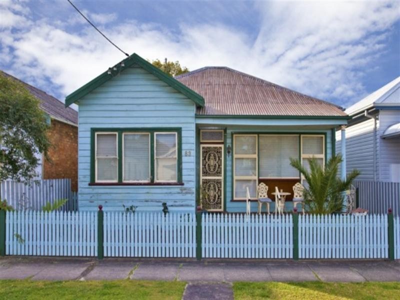 83 Margaret Street, Mayfield East NSW 2304