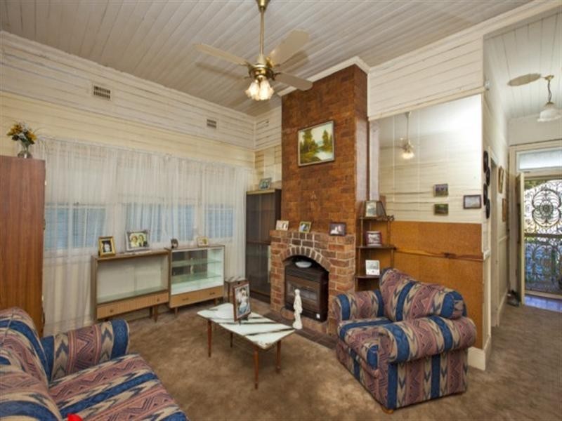 83 Margaret Street, Mayfield East NSW 2304