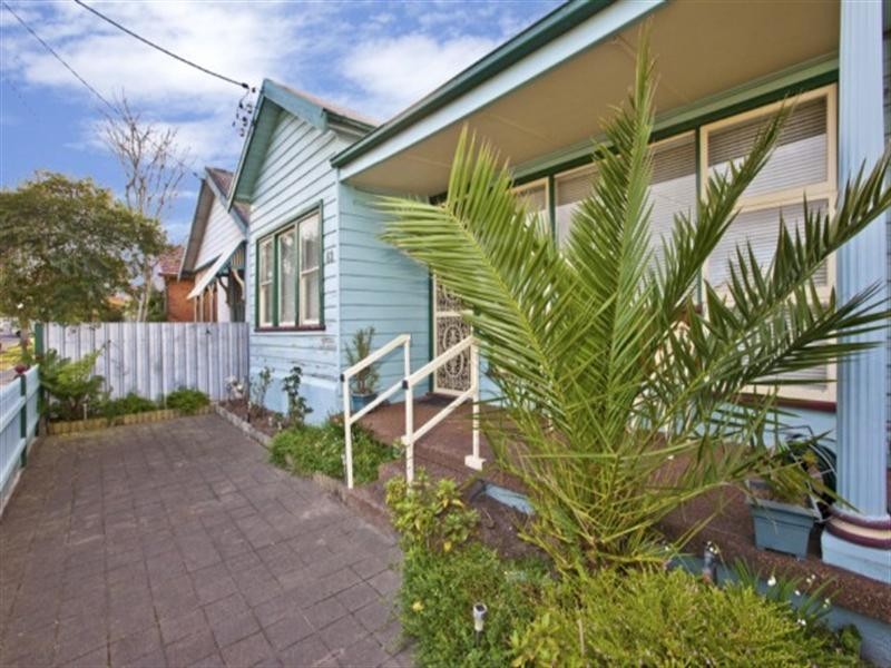 83 Margaret Street, Mayfield East NSW 2304