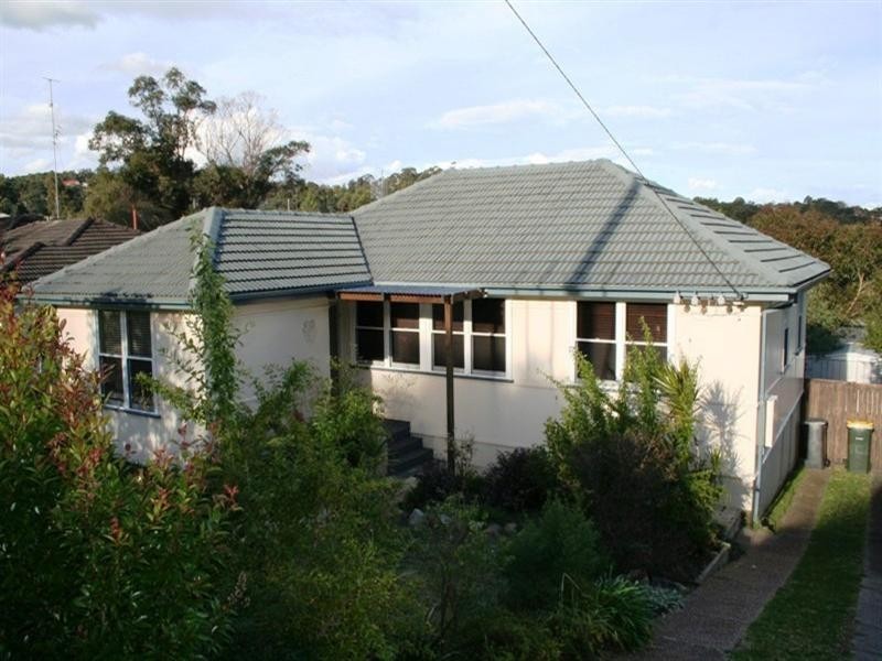 14 Alder Crescent, Gateshead NSW 2290