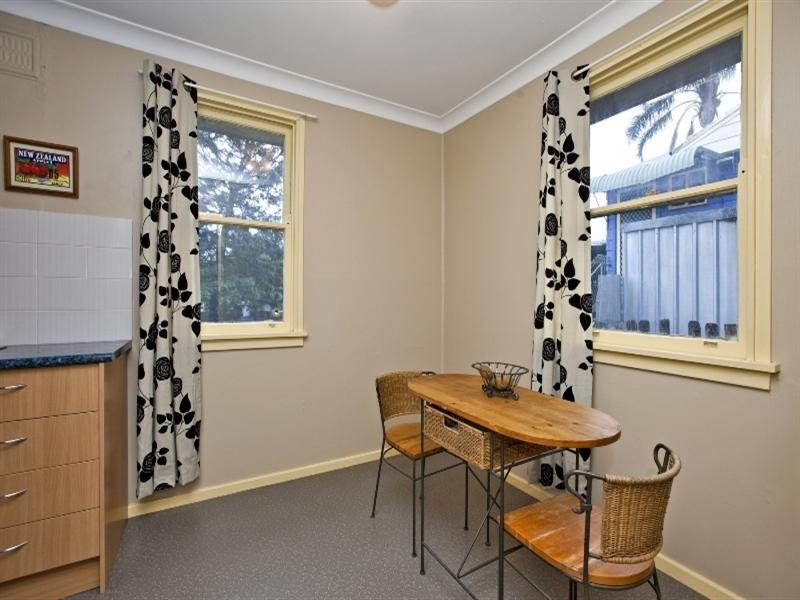 1 Plane Street, Gateshead NSW 2290