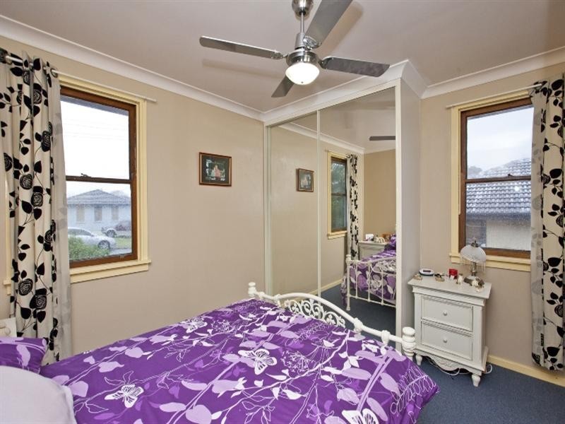 1 Plane Street, Gateshead NSW 2290