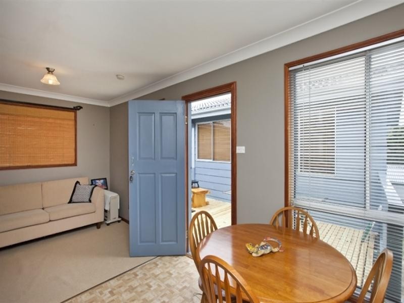 14 Auklet Road, Mount Hutton NSW 2290