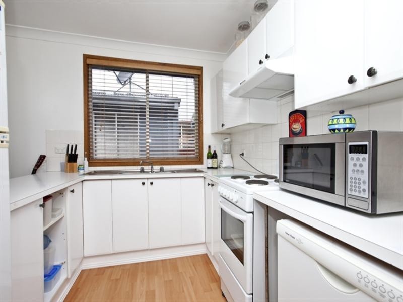 14 Auklet Road, Mount Hutton NSW 2290