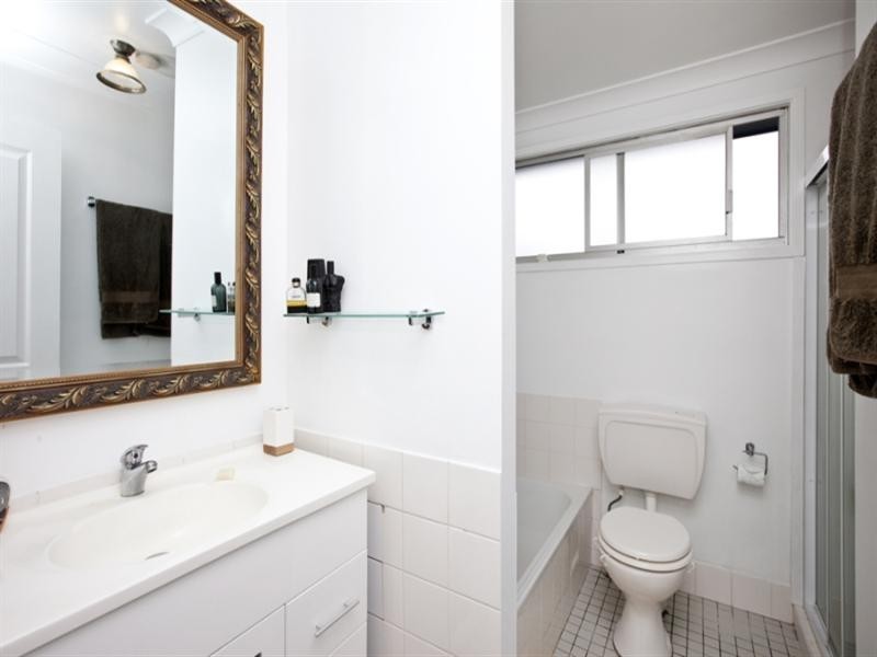 14 Auklet Road, Mount Hutton NSW 2290