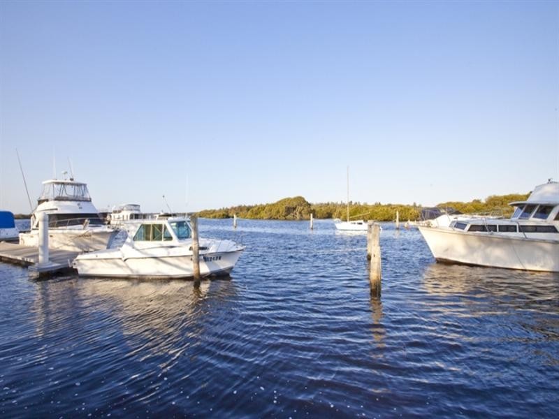 208/21 Marine Drive, Tea Gardens NSW 2324