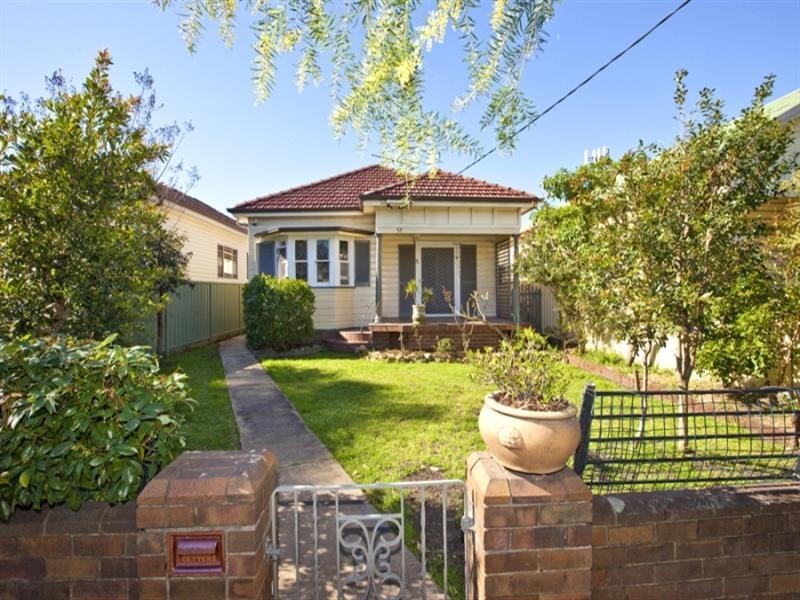 57 Waratah Street, Mayfield NSW 2304