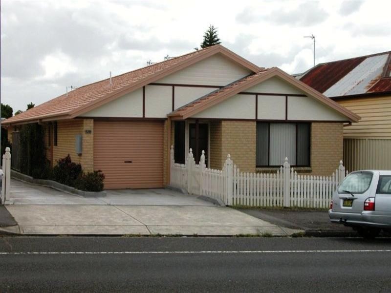 1/126 Brunker Road, Adamstown NSW 2289