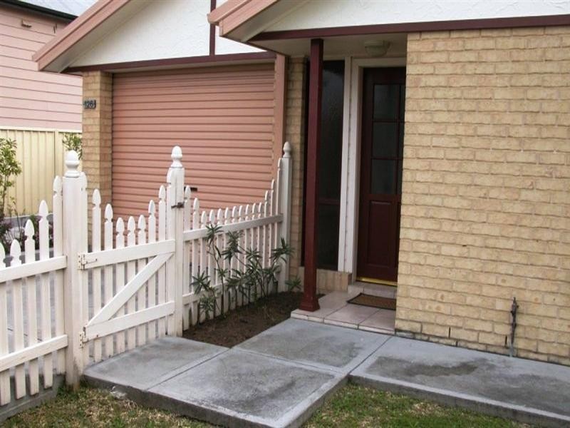 1/126 Brunker Road, Adamstown NSW 2289